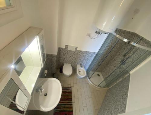 Ένα μπάνιο στο Residenza Miramare