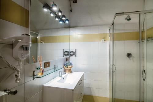 Ένα μπάνιο στο Mazzini Apartment
