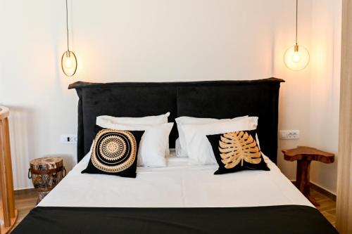 Residence by Georgia Studios photo 3