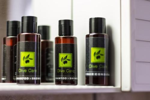 Gallery image of Sunny Apartment - Triovasalos in Adamas