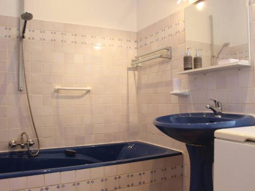 Koupelna v ubytování Maison Saint-Pierre-d'Oléron, 3 pièces, 6 personnes - FR-1-246A-126