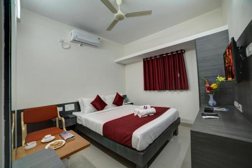 Imagem da galeria de SM Royal Suites - Hotel near Kempegowda international Airport Bangalore em Devanhalli