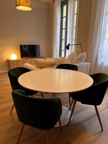 Velasca Pearl