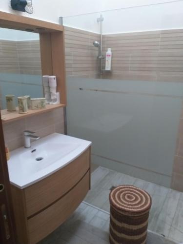 Koupelna v ubytování maison 2 chambres proche de la mer