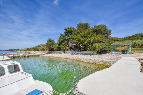 Φυσικό τοπίο κοντά σε αυτή η παραθεριστική κατοικία