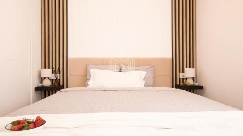 Panoramic sea views and direct access to the beach from the community in Torrenueva (La Cala de Mijas)