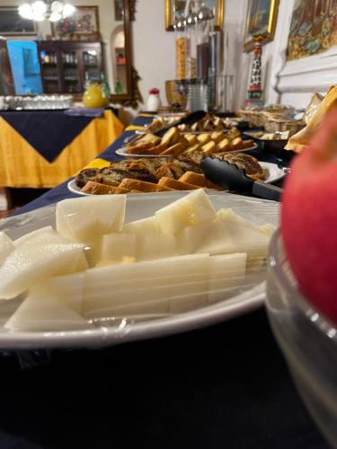 Jídlo v hotelu nebo okolí