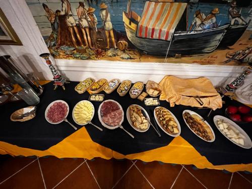 Jídlo v hotelu nebo okolí