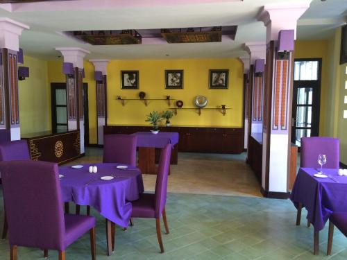 Posezení v ubytování Villa Hue Hotel