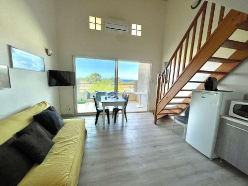 Fotografia z galérie ubytovania Appartement 2 pièces à Porticcio avec climatisation et terrasse - FR-1-61-580 v destinácii Grosseto-Prugna