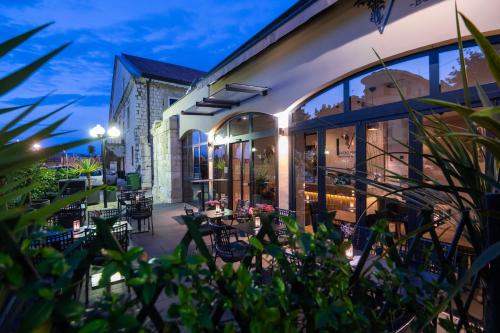 Teatro Verdi Boutique Hotel — Patio