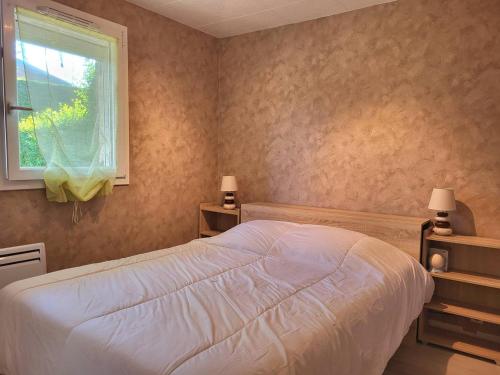 Postelja oz. postelje v sobi nastanitve Appartement Merville-Franceville-Plage, 3 pièces, 5 personnes - FR-1-465-78