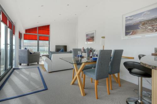 The Penthouse – Photos 5