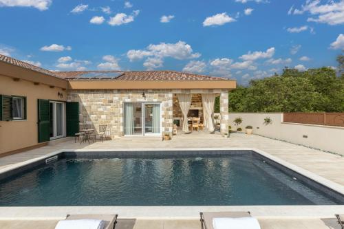 Beautiful Villa Jakov – Photos 4