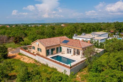 Beautiful Villa Jakov – Photos 5