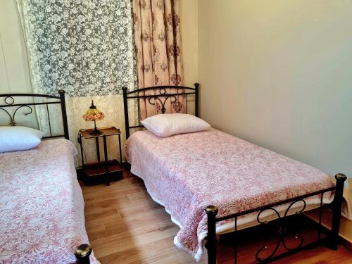 Кровать или кровати в номере Elegant Villa Traounou