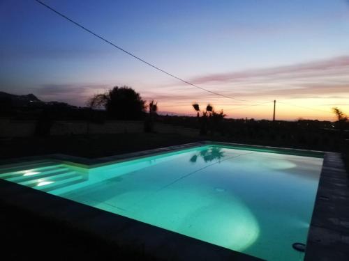 Πισίνα στο ή κοντά στο Villa Mida