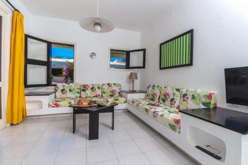 Gallery image of Alsol Bungalows Tajaraste in Playa del Ingles