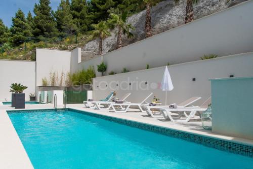 Villa Smaragd - Saphir - Luxury Apartment With Shared Pool