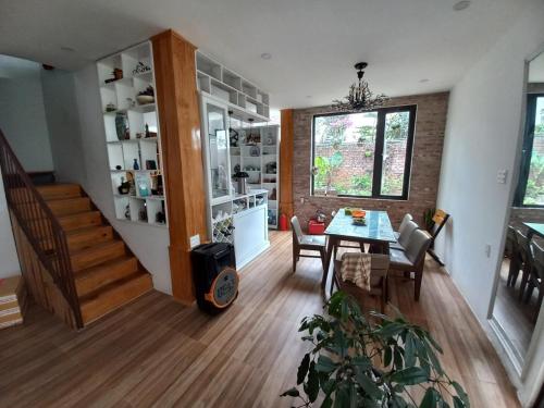 Kuchyň nebo kuchyňský kout v ubytování Homestay HoLo