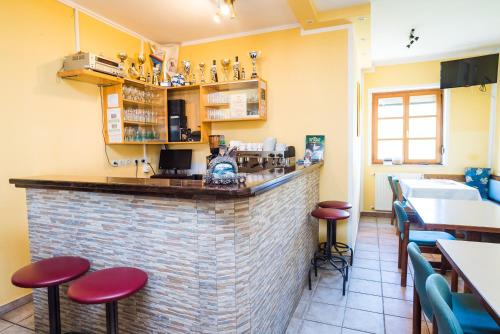 Khu vực lounge/bar tại Hotel Vincentinum Novigrad na Dobri