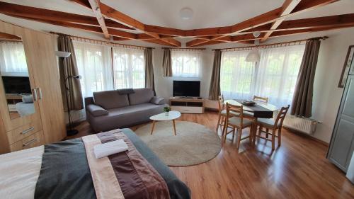 Posezení v ubytování Danubia Apartman