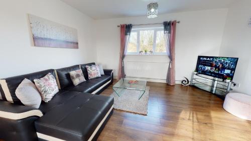 Gallery image of Beautiful & Spacious with 2 Free Parking Spaces - SRK Accommodation in Peterborough