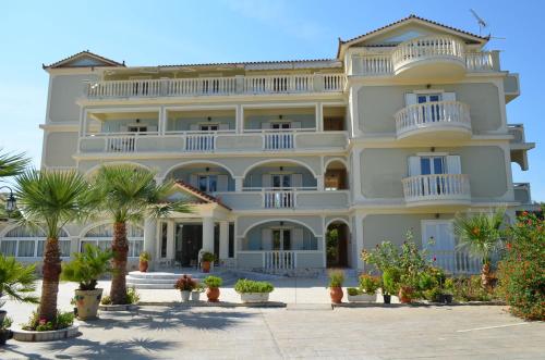 Gallery image of Hotel Villa Basil in Tsilivi