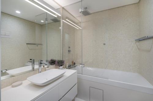 Gallery image of Residence sea view apartment in Budva