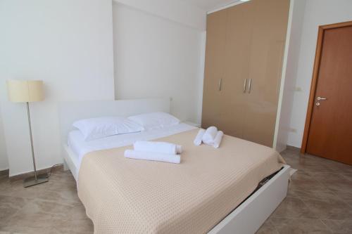 Skyview Apartmentsにあるベッド
