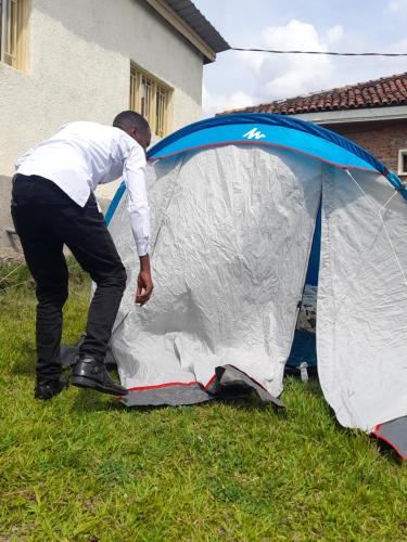  Rebero Kivu Resort -  Chambre  photo :   Shower    Toilet    Private bathroom           