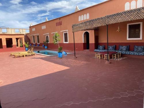 Πισίνα στο ή κοντά στο Auberge Ksar Ait Ben Haddou