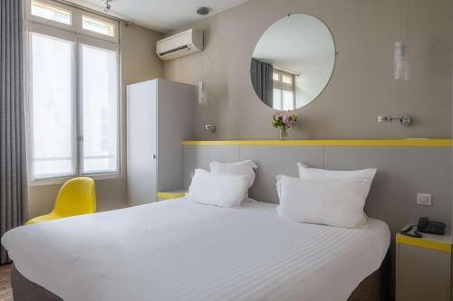 Letto o letti in una camera di Grand Hotel Francais - ex Best Western