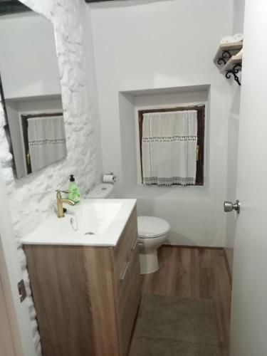Koupelna v ubytování "Apartamento Peña Sagra"