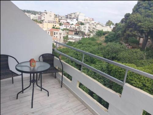 Cozy 4th floor apartment in Chania center