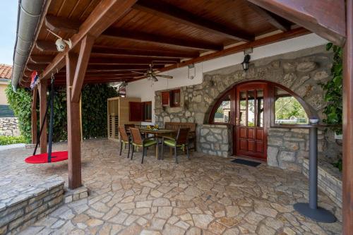 House Stone Lady – Photos 4