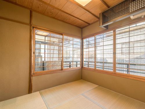 慶有魚·大松(Kyotofish·Oomatsu)*近祇園清水寺*地暖顶级桧木浴缸*枯山水庭院町屋
