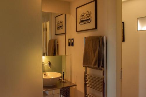 Gallery image of 2 bedrooms apartement with wifi at Greater London in London