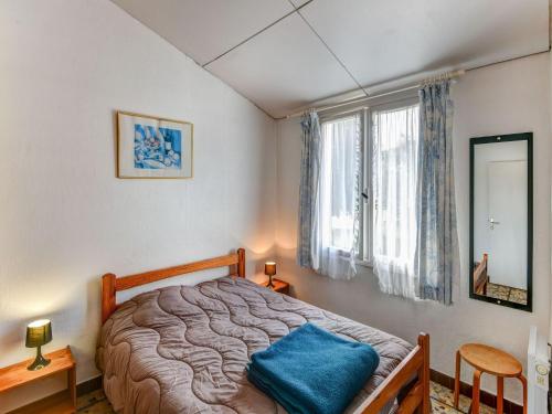 Posteľ alebo postele v izbe v ubytovaní Quaint Holiday Home in Saint Savinien with private terrace