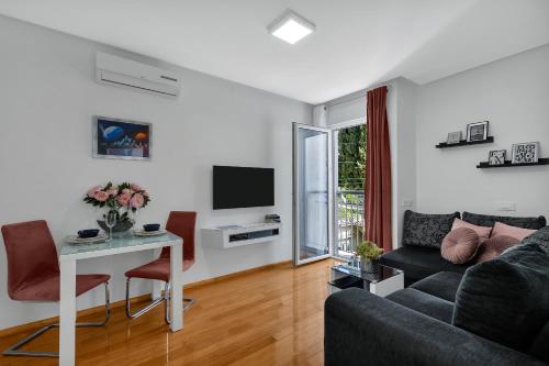 Gallery image of Luxury City Center Apartments in Makarska