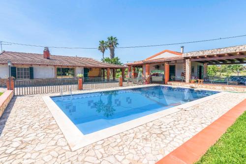 Zdjęcie z galerii obiektu Villa con piscina vicino al mare w mieście Melilli