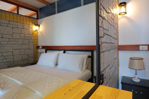 Gallery image of Oceanic Overview Suites in Sarandë