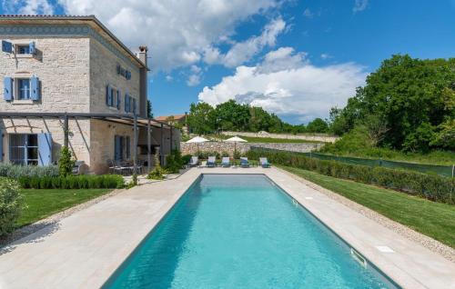 Villa Pi with Heated Pool – Photos 3
