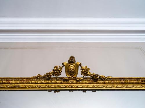 a gold crown on top of a white ceiling at The Merchant's House, BW Signature Collection in Salisbury