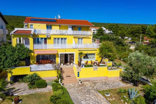Imagen de la galería de Villa Sunce, en Sukošan