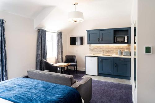 Gallery image of Bridge Inn Studio Apartments in Donegal