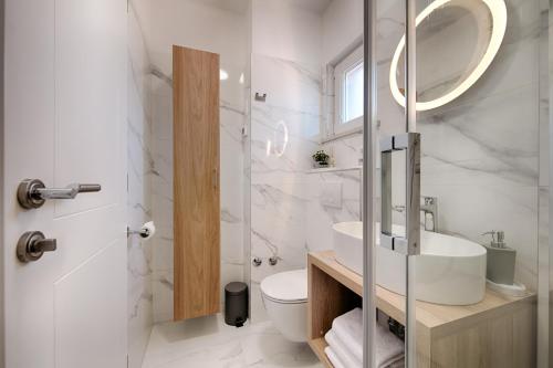 A bathroom at Villa Demi