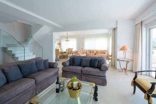 Kamariyo Athens Riviera by A&D Propertiesにあるシーティングエリア