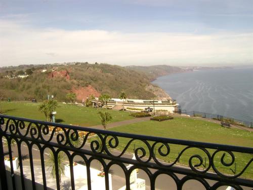 Gallery image of Seabreeze in Torquay
