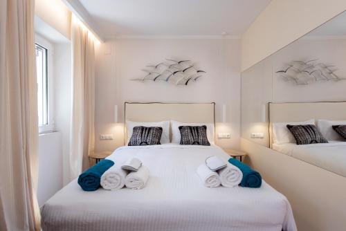 Corfu Χ Suite